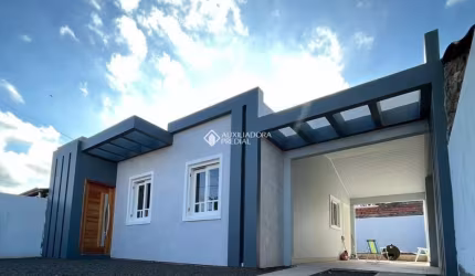 Casa com 2 quartos à venda na Quadra H Quatro A, 26, Guajuviras, Canoas, 62 m2 por R$ 350.000