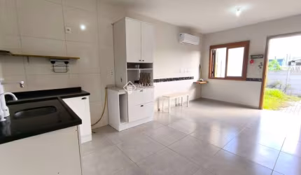 Casa com 2 quartos à venda na Rua Brava, 45, Brigadeira, Canoas, 58 m2 por R$ 319.000