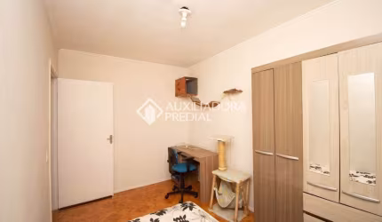 Apartamento com 2 quartos à venda na Rua Oscar Ferreira, 75, Rubem Berta, Porto Alegre, 54 m2 por R$ 120.000