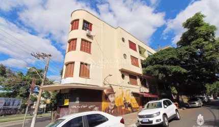 Apartamento com 3 quartos à venda na Rua Eça de Queiroz, 16, Petrópolis, Porto Alegre, 109 m2 por R$ 315.000