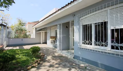 Casa em condomínio fechado com 3 quartos à venda na Rua Alfredo Silveira Dias, 223, Nonoai, Porto Alegre, 315 m2 por R$ 714.000