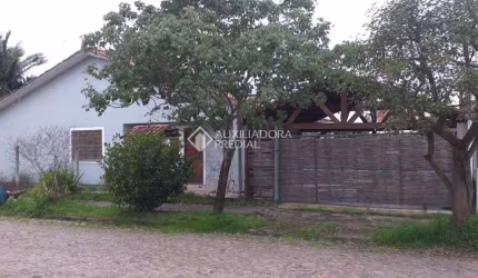 Casa com 3 quartos à venda na Rua Francisca Prezzi Bolognesi, 561, Hípica, Porto Alegre, 170 m2 por R$ 350.000