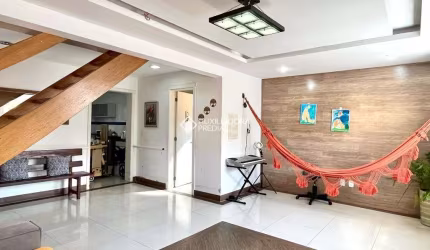 Casa com 3 quartos à venda na Rua Joaquim Cruz, 139, Santo Antônio, Porto Alegre, 185 m2 por R$ 850.000