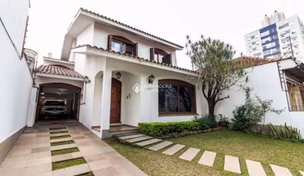Casa com 6 quartos à venda na Rua Vicente da Fontoura, 1016, Rio Branco, Porto Alegre, 315 m2 por R$ 1.500.000