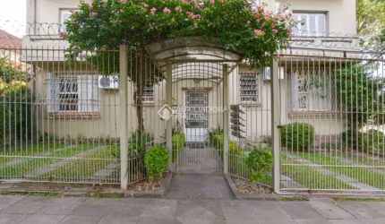 Apartamento com 2 quartos à venda na Rua Evaristo da Veiga, 196, Partenon, Porto Alegre, 74 m2 por R$ 260.000