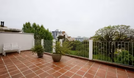 Casa com 5 quartos à venda na Rua Coronel Camisão, 72, Higienópolis, Porto Alegre, 362 m2 por R$ 2.300.000