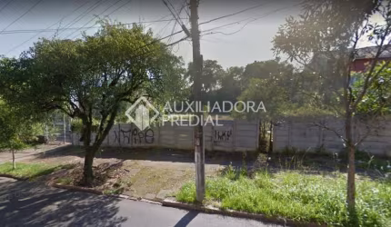 Terreno em condomínio fechado à venda na Avenida Teixeira Mendes, 115, Chácara das Pedras, Porto Alegre, 374 m2 por R$ 750.000