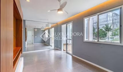 Apartamento com 3 quartos à venda na Avenida José Aloísio Filho, 411, Humaitá, Porto Alegre, 70 m2 por R$ 305.000
