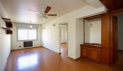 Apartamento com 2 quartos à venda na Rua Santo Antônio, 407, Floresta, Porto Alegre, 76 m2 por R$ 402.800