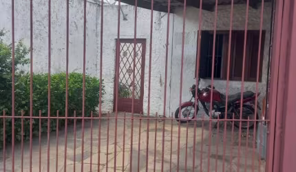 Casa com 1 quarto à venda na Avenida Outeiro, 116, Coronel Aparício Borges, Porto Alegre, 290 m2 por R$ 418.000