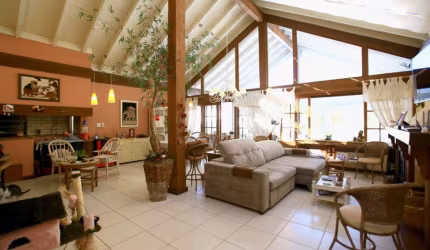 Casa em condomínio fechado com 3 quartos à venda na Avenida Juca Batista, 8000, Chapéu do Sol, Porto Alegre, 250 m2 por R$ 1.990.000