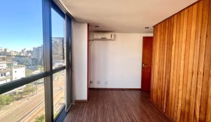 Sala comercial à venda na Avenida Érico Veríssimo, 720, Menino Deus, Porto Alegre, 29 m2 por R$ 105.000
