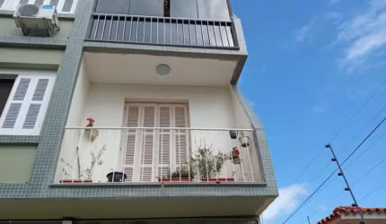 Apartamento com 2 quartos à venda na Avenida Niterói, 611, Medianeira, Porto Alegre, 67 m2 por R$ 250.000