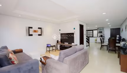Casa com 3 quartos à venda na Rua do Pampa, 100, Costa e Silva, Porto Alegre, 155 m2 por R$ 854.050