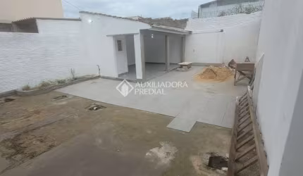 Casa com 2 quartos à venda na Rua Aurélio Porto, 131, Partenon, Porto Alegre, 90 m2 por R$ 395.000