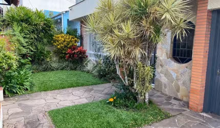 Casa em condomínio fechado com 3 quartos à venda na Rua Fátima, 314, Partenon, Porto Alegre, 289 m2 por R$ 850.000