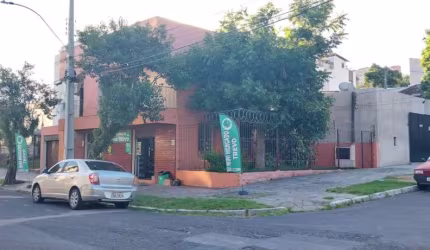 Casa com 3 quartos à venda na Rua Dário Totta, 499, Teresópolis, Porto Alegre, 180 m2 por R$ 990.000