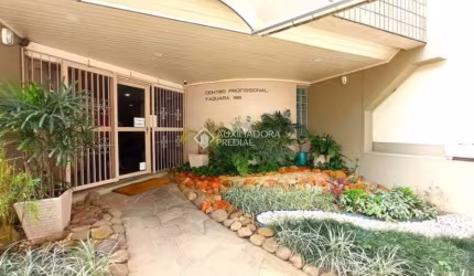 Sala comercial à venda na Avenida Taquara, 198, Petrópolis, Porto Alegre, 30 m2 por R$ 115.000
