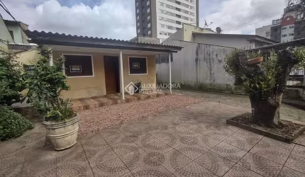 Casa com 2 quartos à venda na Rua Frei Germano, 126, Partenon, Porto Alegre, 80 m2 por R$ 424.000