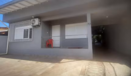 Casa com 3 quartos à venda na Rua São Sepé, 47, Vila Jardim, Porto Alegre, 180 m2 por R$ 550.000