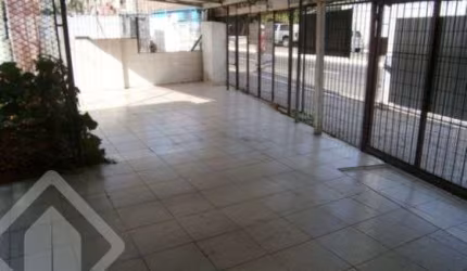 Casa com 2 quartos à venda na Rua Visconde de Macaé, 86, Cristo Redentor, Porto Alegre, 243 m2 por R$ 690.000