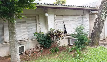 Casa com 3 quartos à venda na Avenida João XXIII, 106, São Sebastião, Porto Alegre, 143 m2 por R$ 1.000.000