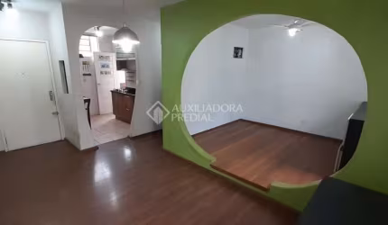 Apartamento com 3 quartos à venda na Rua Nunes, 557, Medianeira, Porto Alegre, 63 m2 por R$ 180.000