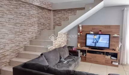 Casa em condomínio fechado com 4 quartos à venda na Rua Amadeu Amaral, 95, Vila São José, Porto Alegre, 240 m2 por R$ 600.000
