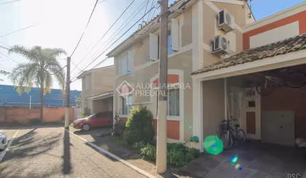 Casa em condomínio fechado com 3 quartos à venda na Avenida José Aloísio Filho, 965, Humaitá, Porto Alegre, 84 m2 por R$ 495.000