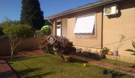 Casa em condomínio fechado com 3 quartos à venda na Acesso das Tulipas, 147, Santa Tereza, Porto Alegre, 154 m2 por R$ 700.000