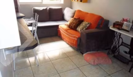 Apartamento com 2 quartos à venda na Rua Camaquã, 121, Camaquã, Porto Alegre, 57 m2 por R$ 180.000