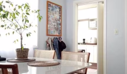Apartamento com 3 quartos à venda na Rua Washington Luiz, 608, Centro Histórico, Porto Alegre, 73 m2 por R$ 360.000