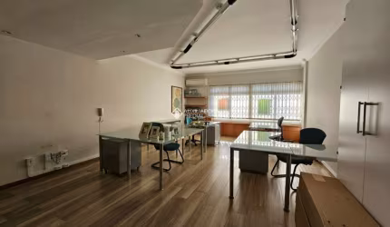 Sala comercial à venda na Rua Faria Santos, 47, Petrópolis, Porto Alegre, 44 m2 por R$ 280.000