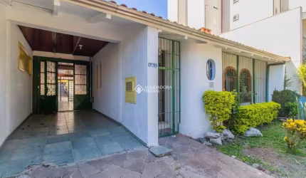 Casa com 3 quartos à venda na Rua Jaguari, 878, Cristal, Porto Alegre, 200 m2 por R$ 899.000