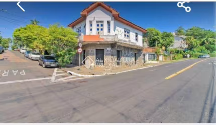 Casa com 3 quartos à venda na Rua Padre João Batista Reus, 911, Vila Conceição, Porto Alegre, 353 m2 por R$ 1.140.000