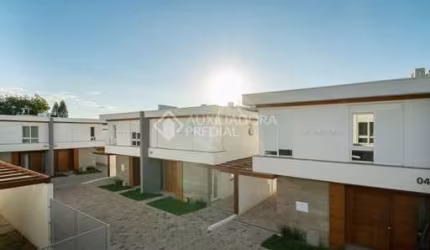 Casa em condomínio fechado com 3 quartos à venda na Avenida Clemenciano Barnasque, 101, Teresópolis, Porto Alegre, 157 m2 por R$ 1.590.000