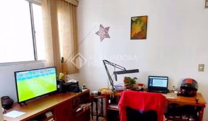Apartamento com 2 quartos à venda na Rua Intendente Alfredo Azevedo, 717, Glória, Porto Alegre, 38 m2 por R$ 170.000