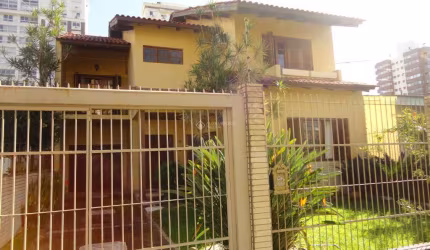 Casa em condomínio fechado com 3 quartos à venda na Rua Azevedo Sodré, 335, Passo da Areia, Porto Alegre, 330 m2 por R$ 1.300.000