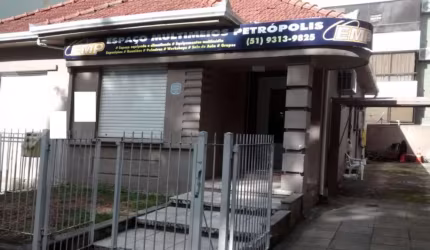 Casa em condomínio fechado com 1 quarto à venda na Rua Jaime Telles, 31, Petrópolis, Porto Alegre, 250 m2 por R$ 1.290.000