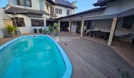 Casa com 3 quartos à venda na Rua João Nicolau, 109, Fátima, Canoas, 344 m2 por R$ 1.700.000