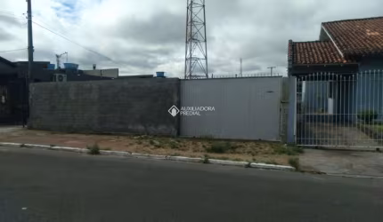 Terreno à venda na Rua Peru, 468, São José, Canoas, 310 m2 por R$ 300.000
