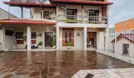 Casa com 3 quartos à venda na Rua das Emas, 49, Harmonia, Canoas, 241 m2 por R$ 710.000