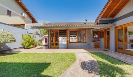 Casa com 2 quartos à venda na Rua dos Girassóis, 242, Igara, Canoas, 274 m2 por R$ 1.510.000