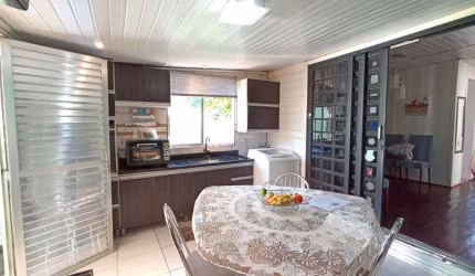 Casa com 2 quartos à venda na Rua Flórida, 148, Mato Grande, Canoas, 170 m2 por R$ 350.000