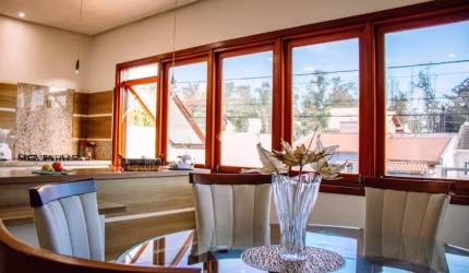 Casa com 3 quartos à venda na Rua País de Gales, 504, Marechal Rondon, Canoas, 204 m2 por R$ 1.590.000