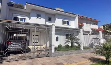 Casa com 4 quartos à venda na Rua Gardênia, 89, Estância Velha, Canoas, 250 m2 por R$ 1.600.000