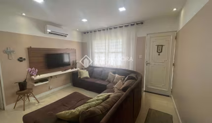 Casa com 2 quartos à venda na Rua Hermínio Leal de Albuquerque, 1945, Parque Santa Fé, Porto Alegre, 110 m2 por R$ 355.000