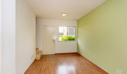 Casa em condomínio fechado com 2 quartos à venda na Rua dos Guaramirins, 303, Igara, Canoas, 87 m2 por R$ 323.000