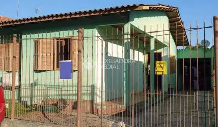 Casa com 4 quartos à venda na Rua Silva Jardim, 177, Centro, Canoas, 326 m2 por R$ 499.999