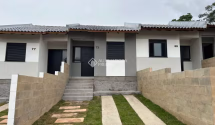 Casa com 2 quartos à venda na Clementino Cambruzzi, 73, Nossa Chácara, Gravataí, 44 m2 por R$ 215.000